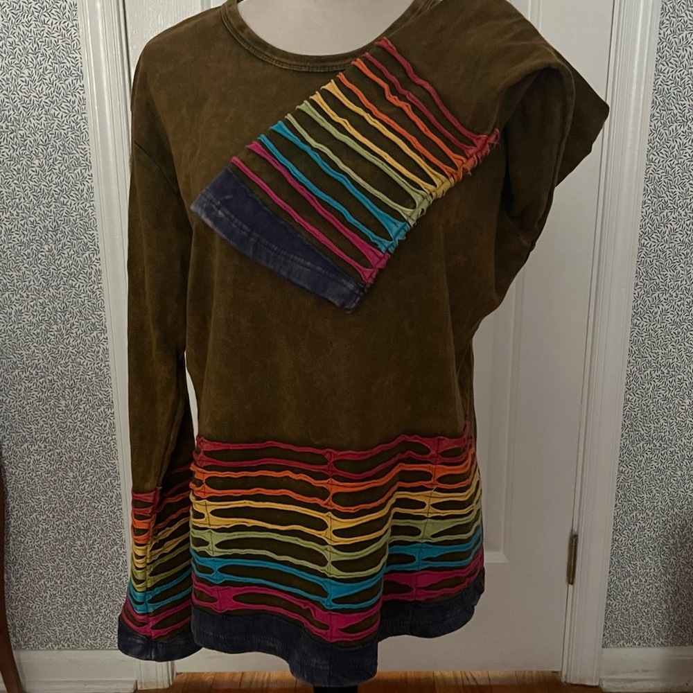 Lightweight sweatshirt